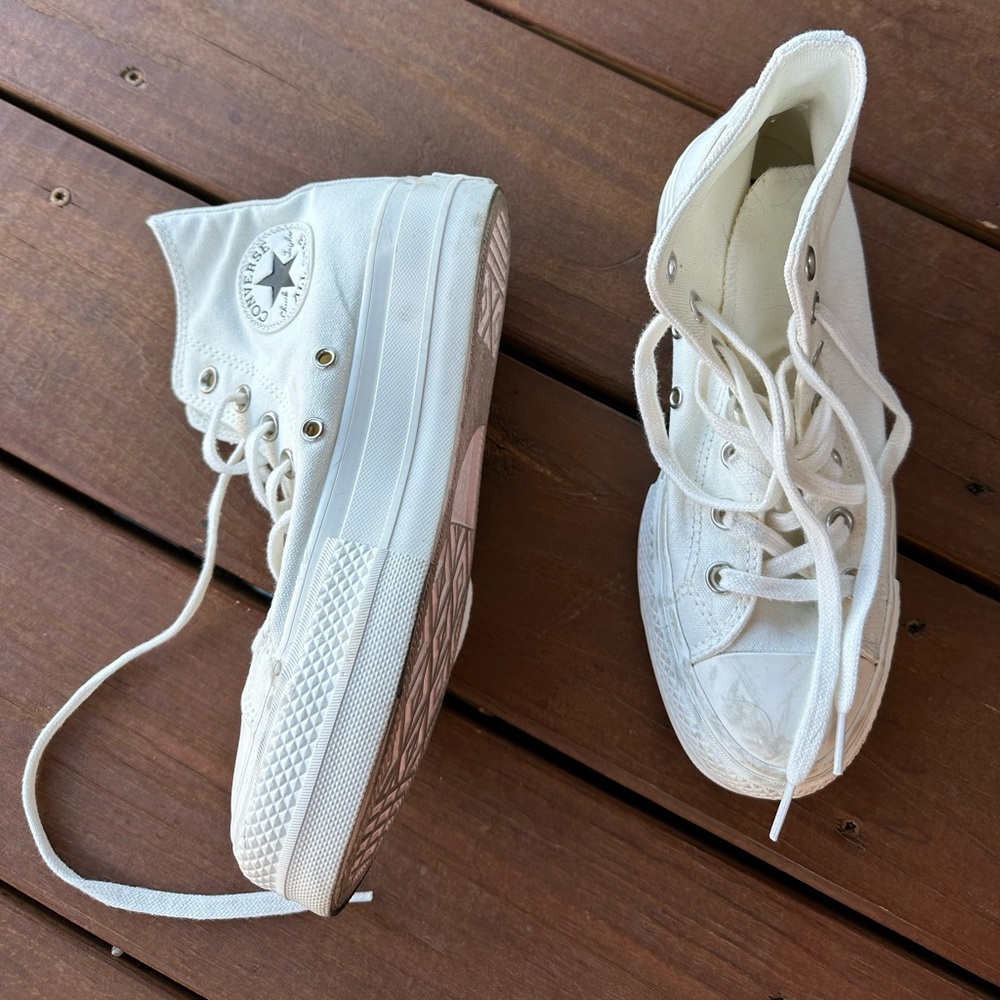 Platform converse